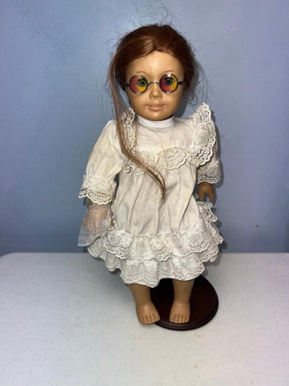 Pleasant Girl / American Girl Doll with Stand